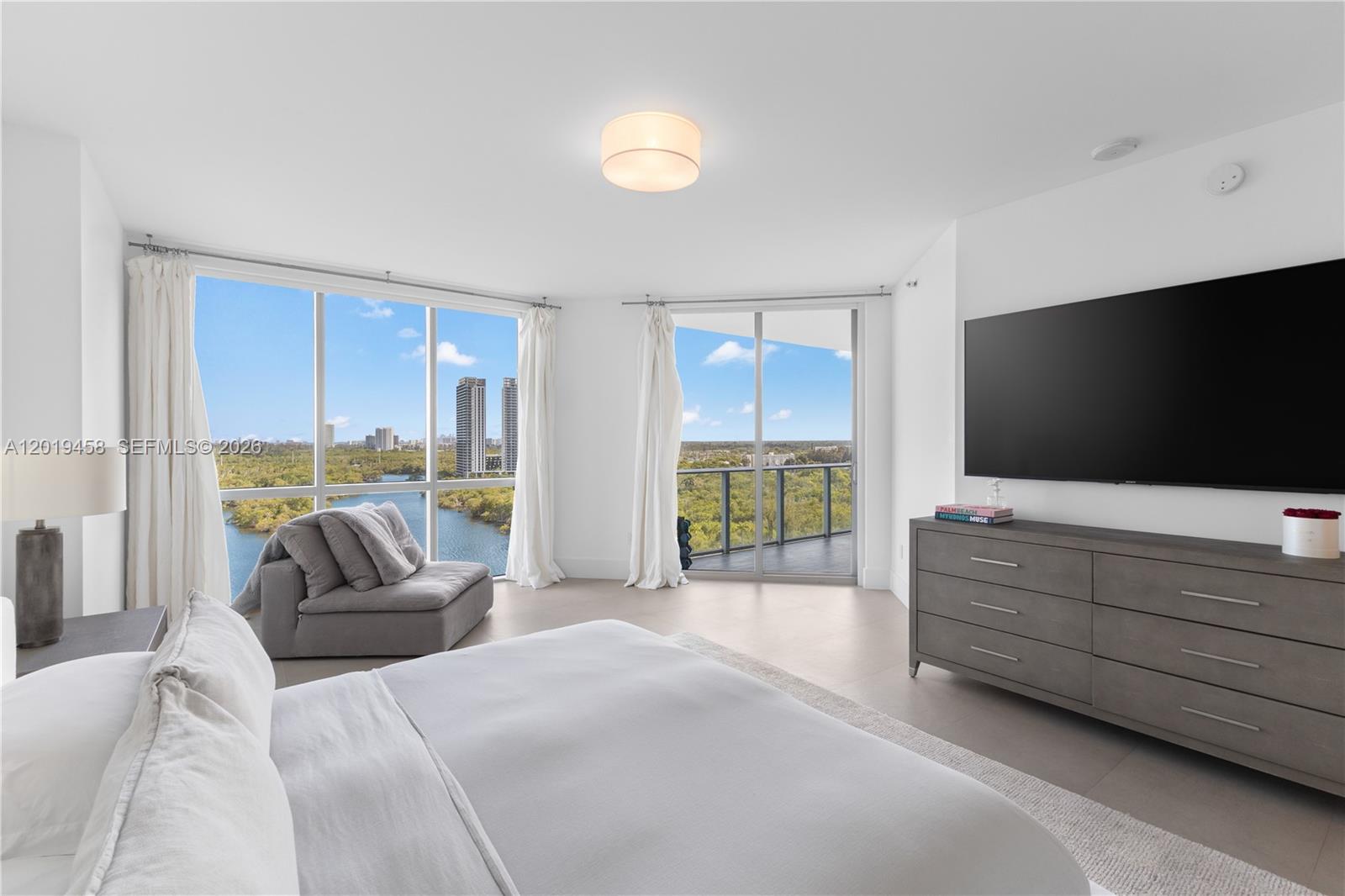 Photo of 17111 Biscayne Blvd  #1406, North Miami Beach, Florida, 33160 - 