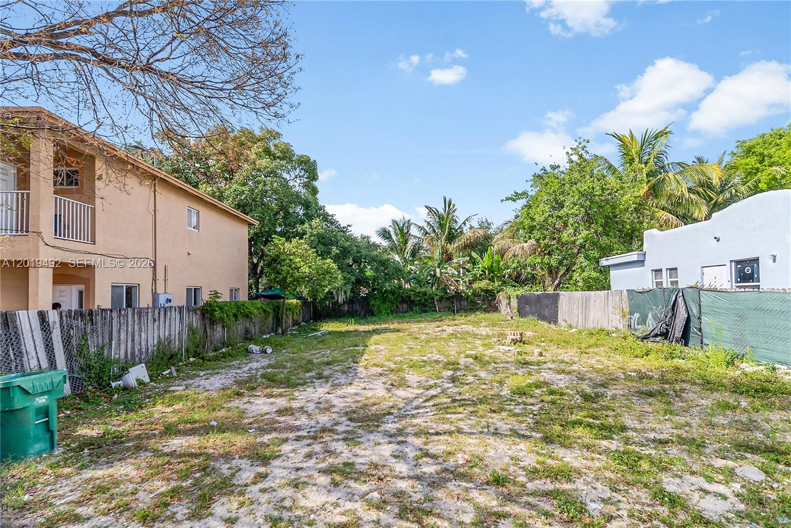   /   sq. ft. $ 2026-05-14 0 foto
