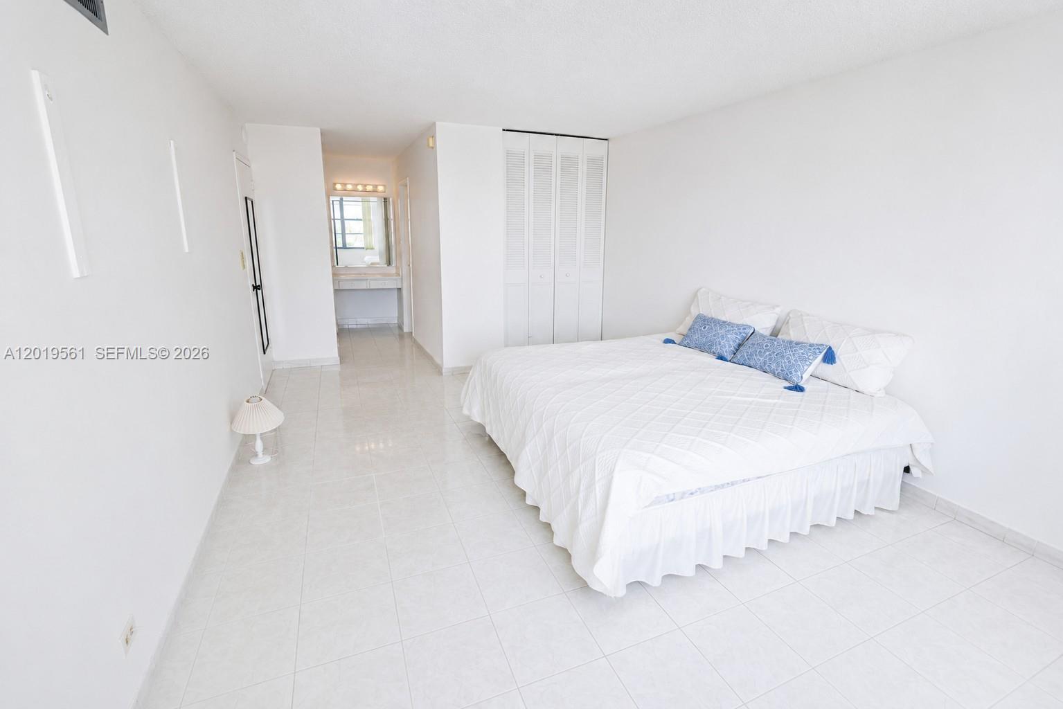 See details 1916 2 / 2 1276 sq. ft. $ 2026-05-15 0 Photo