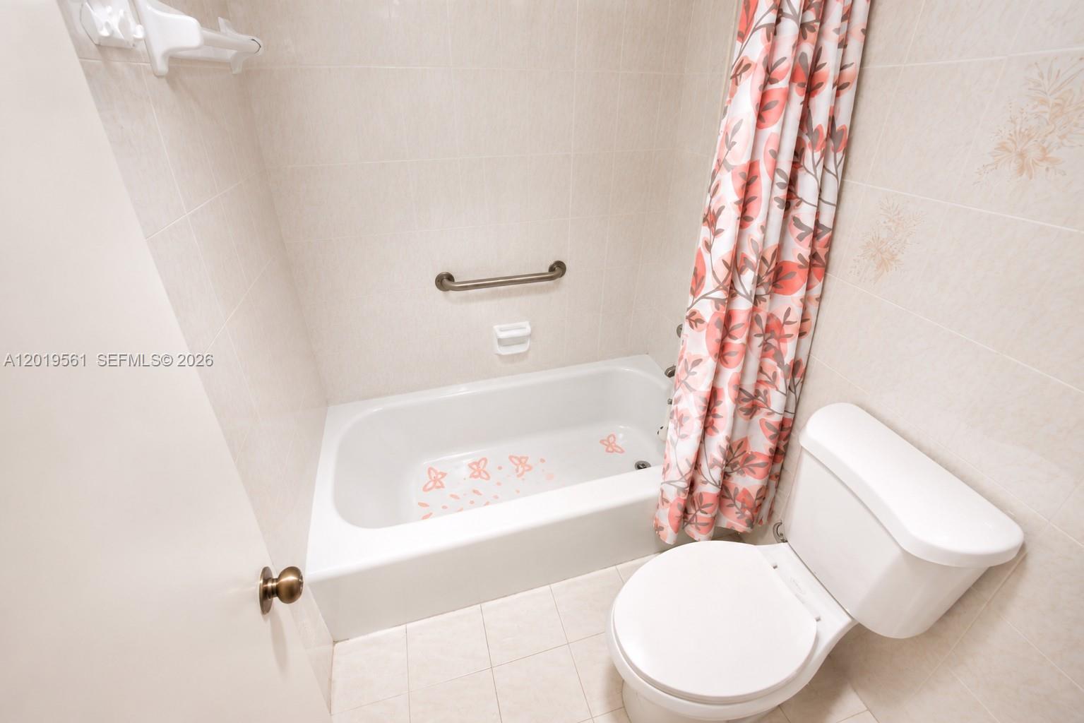 See details 1916 2 / 2 1276 sq. ft. $ 2026-05-15 0 Photo