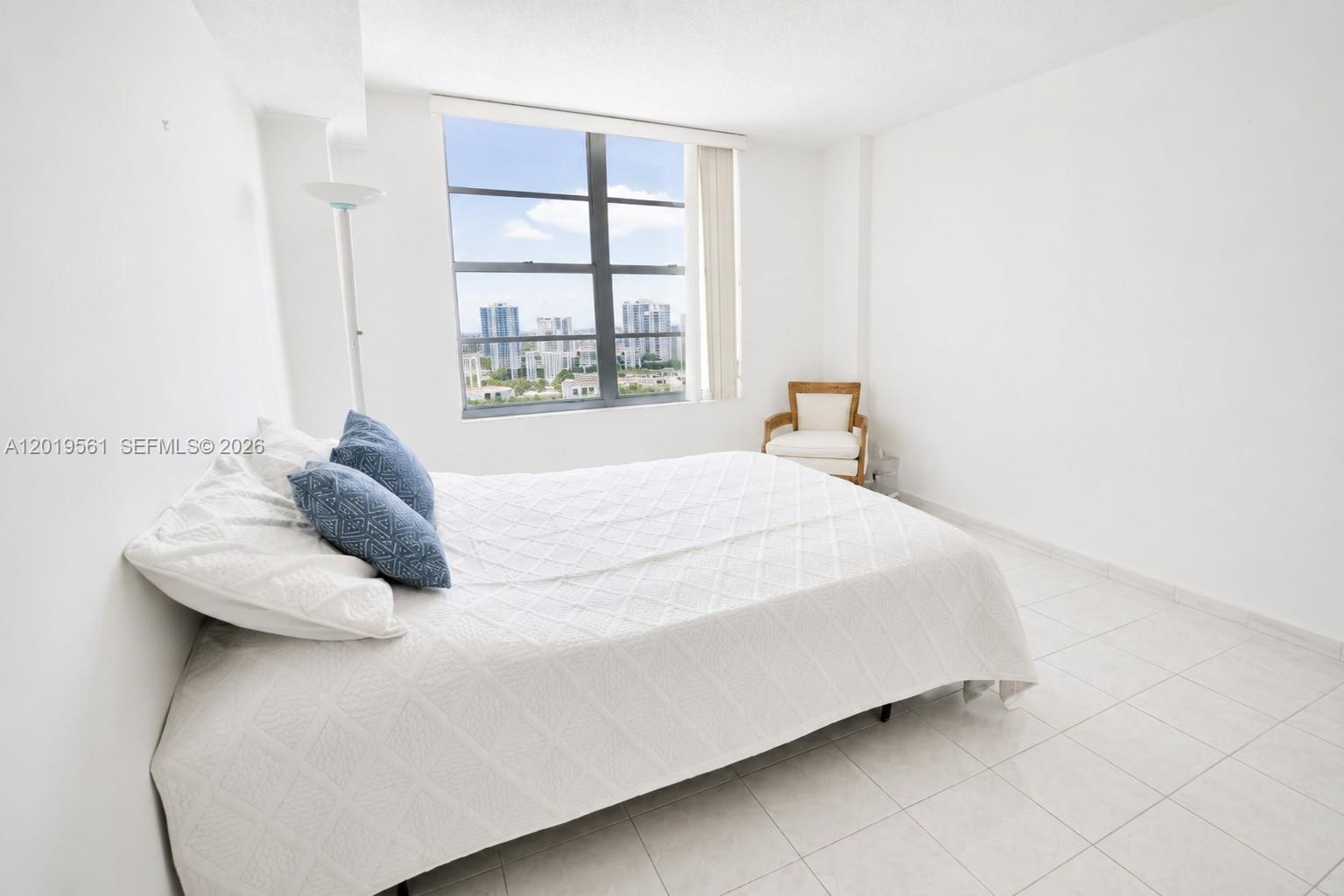 See details 1916 2 / 2 1276 sq. ft. $ 2026-05-15 0 Photo