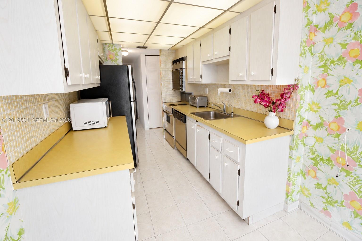 See details 1916 2 / 2 1276 sq. ft. $ 2026-05-15 0 Photo