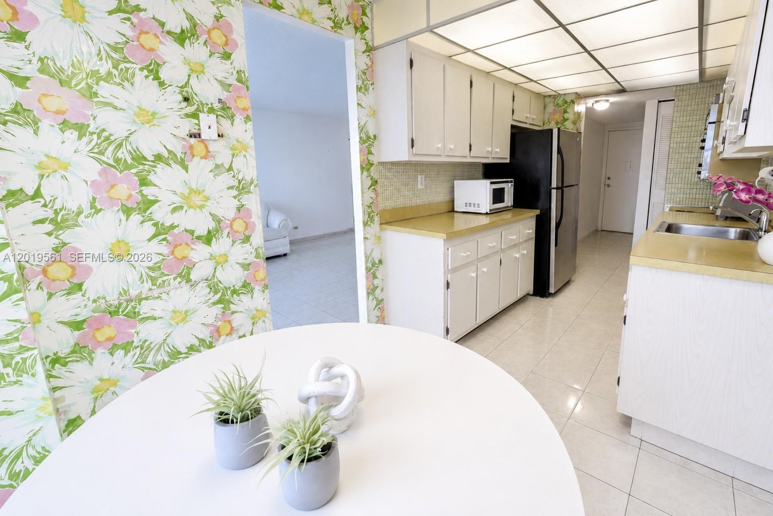 See details 1916 2 / 2 1276 sq. ft. $ 2026-05-15 0 Photo