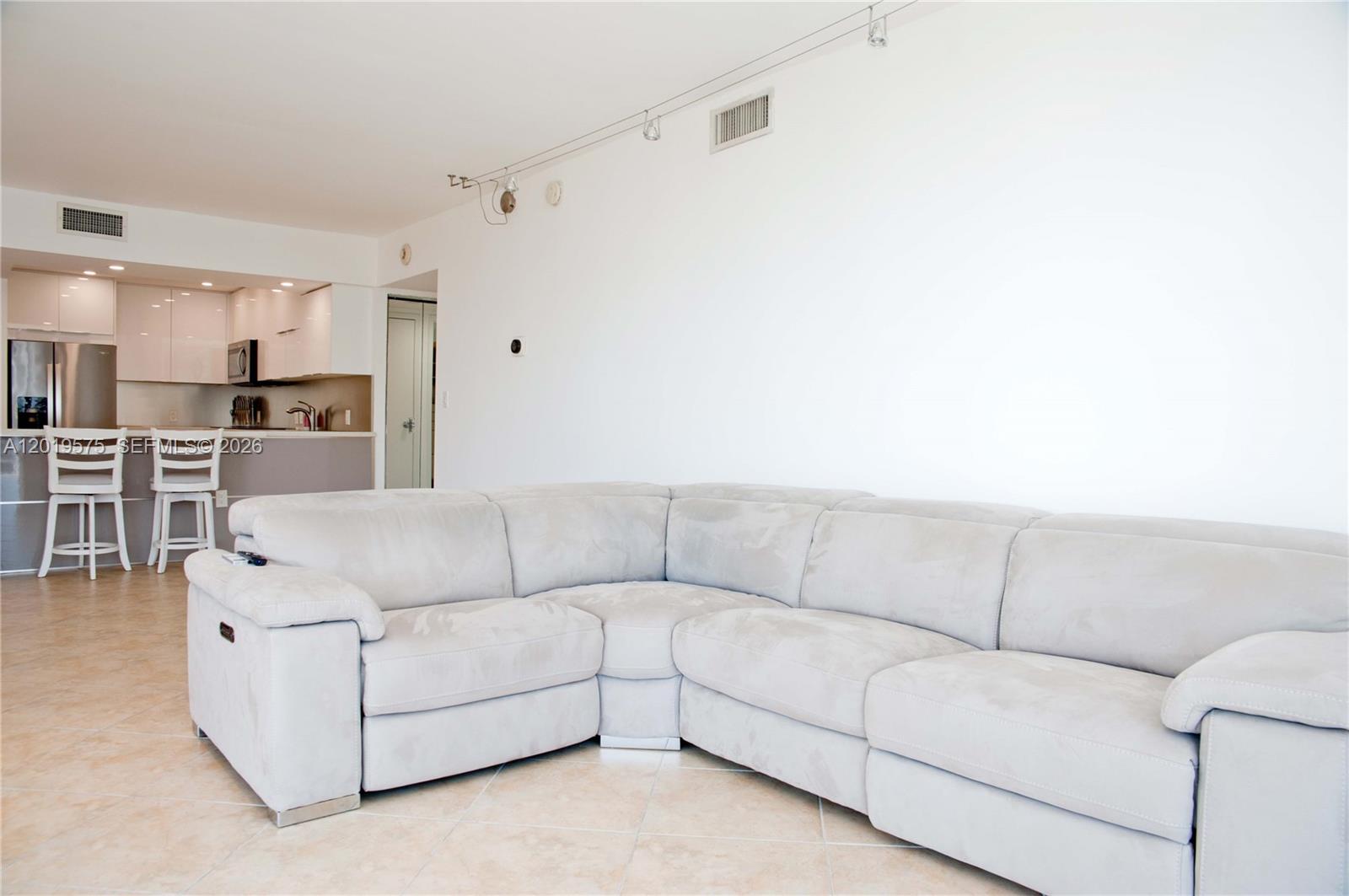 Photo of 3675 Country Club Dr #1903, Aventura, Florida, 33180 -