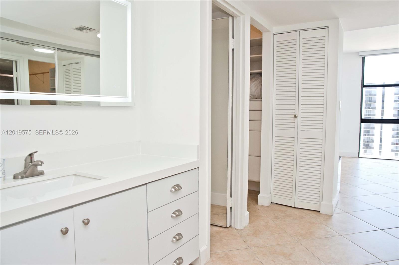 Photo of 3675 Country Club Dr #1903, Aventura, Florida, 33180 -