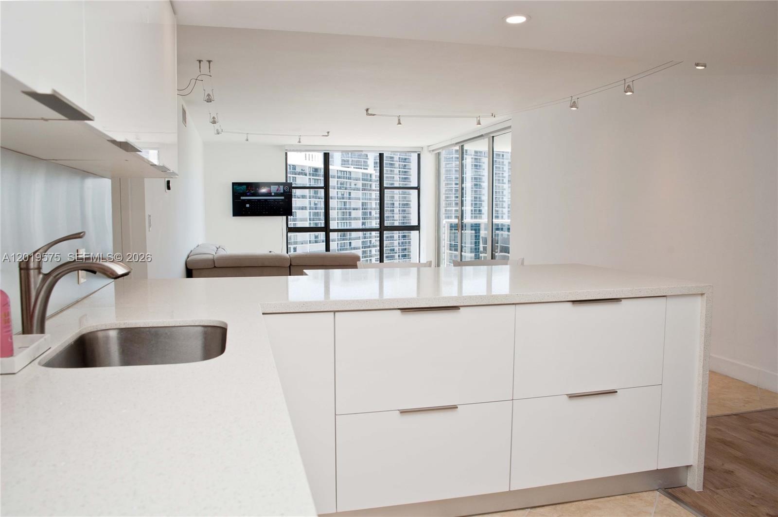 Photo of 3675 Country Club Dr #1903, Aventura, Florida, 33180 -