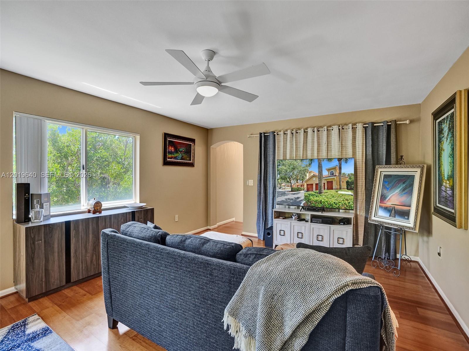 Ver detalles 206 2 / 2 1147 sq. ft. $ 2026-05-15 0 foto