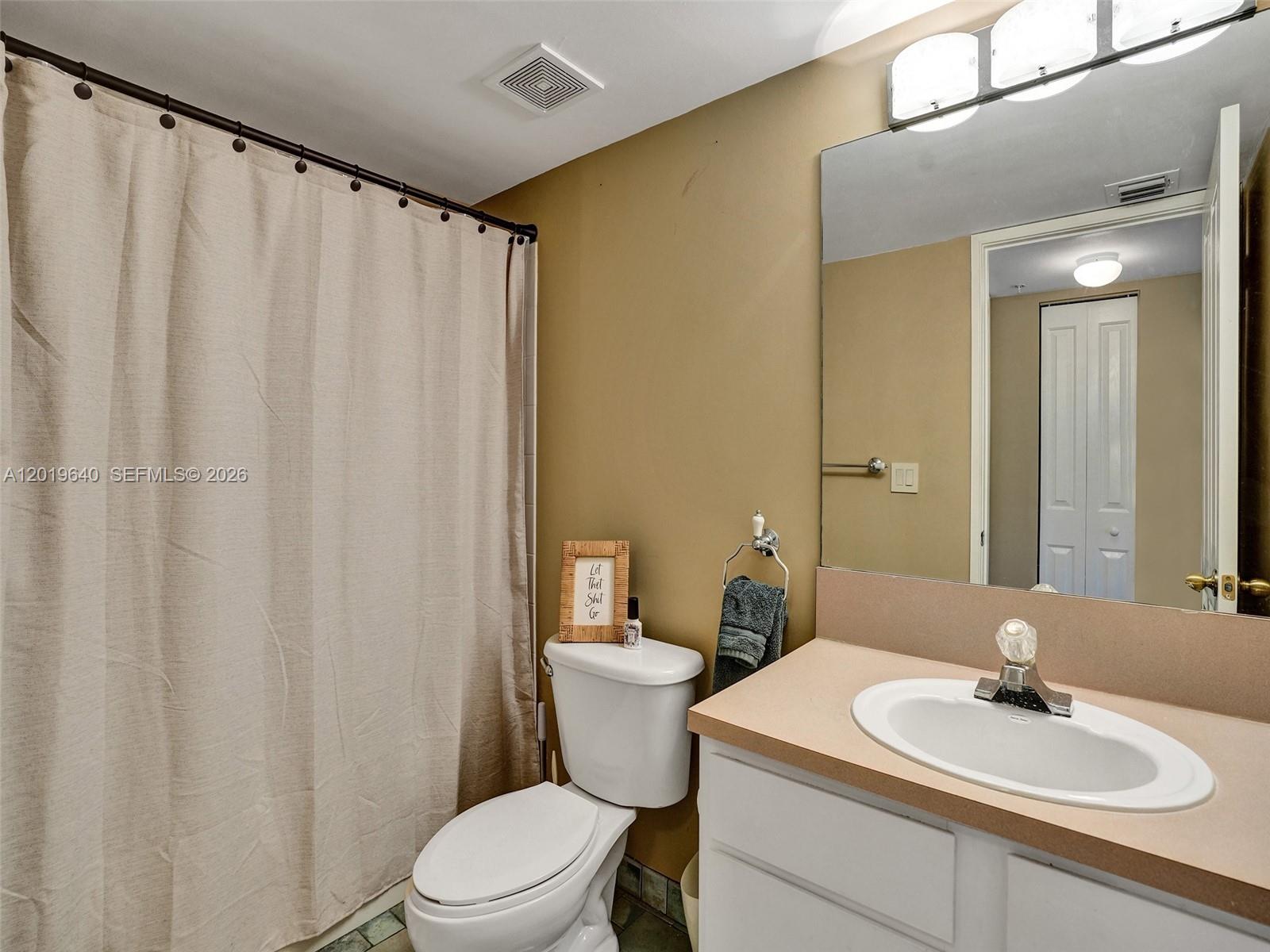 Ver detalles 206 2 / 2 1147 sq. ft. $ 2026-05-15 0 foto