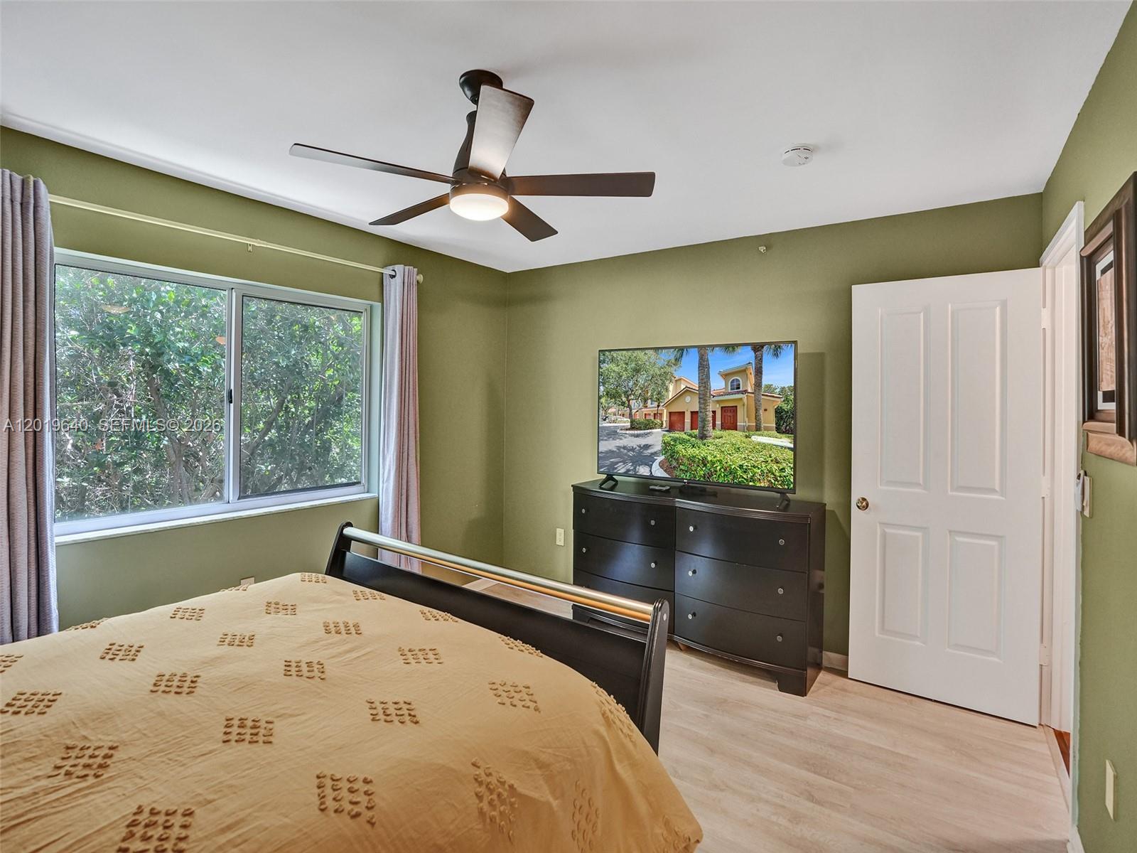 Ver detalles 206 2 / 2 1147 sq. ft. $ 2026-05-15 0 foto