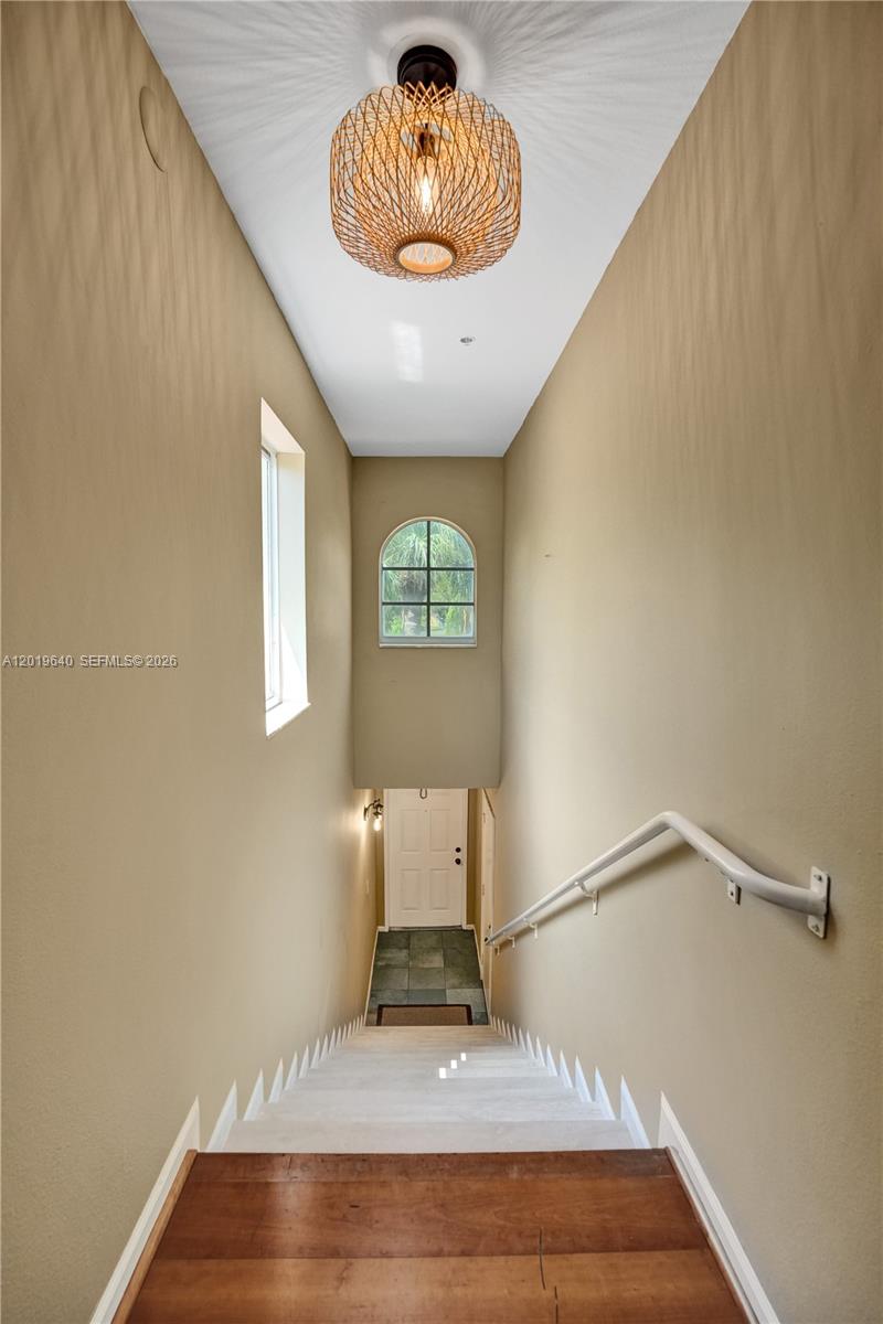 Ver detalles 206 2 / 2 1147 sq. ft. $ 2026-05-15 0 foto