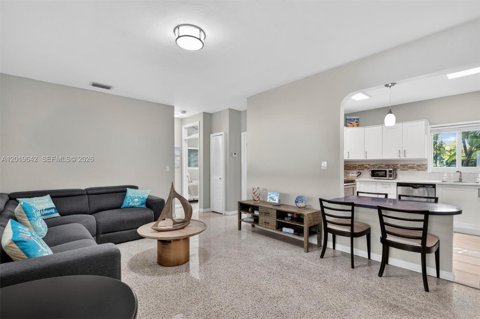 Ver detalles / sq. ft. $ 2026-05-18 0 foto