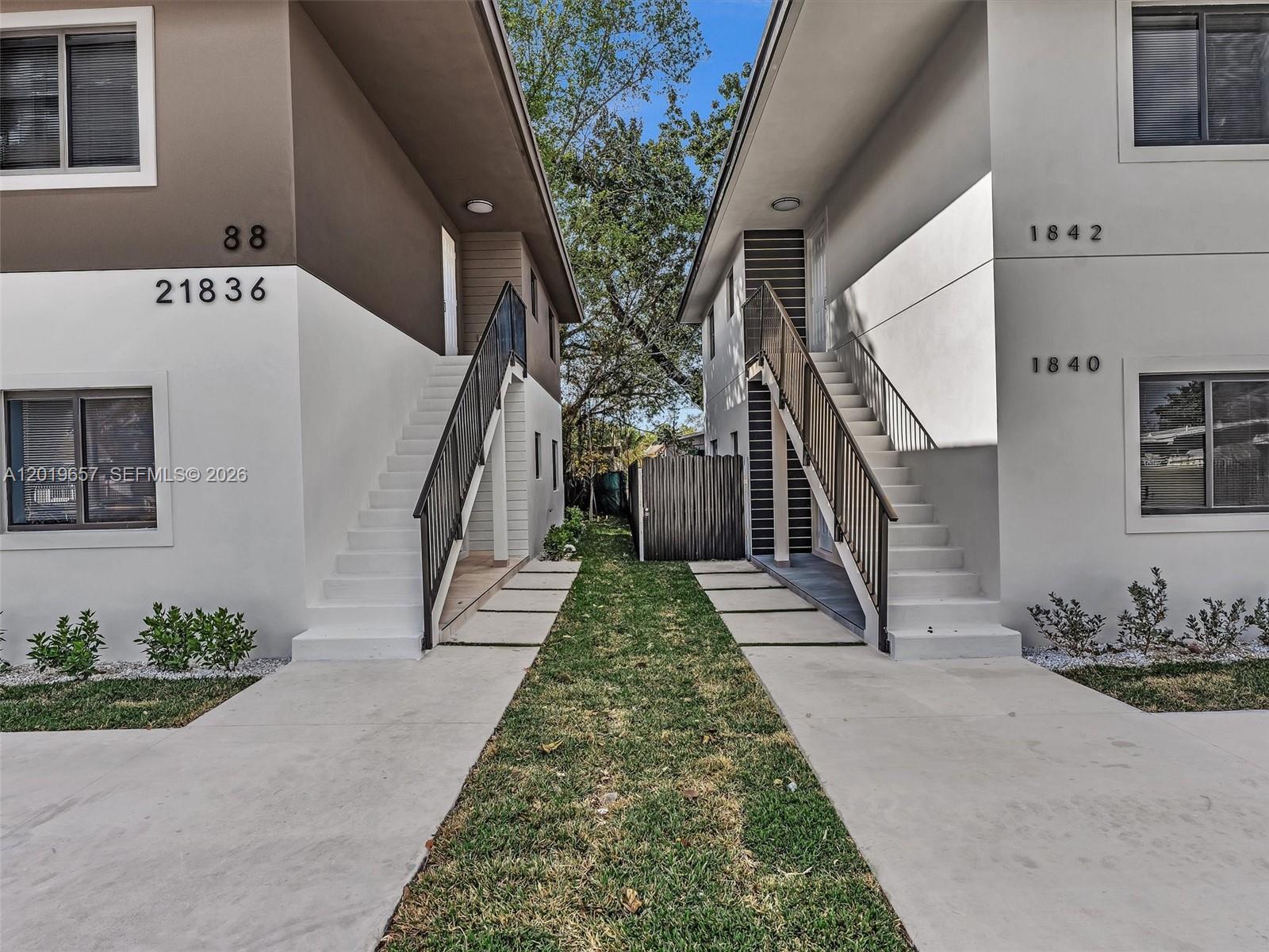 See details / 2032 sq. ft. $ 2026-05-15 0 Photo