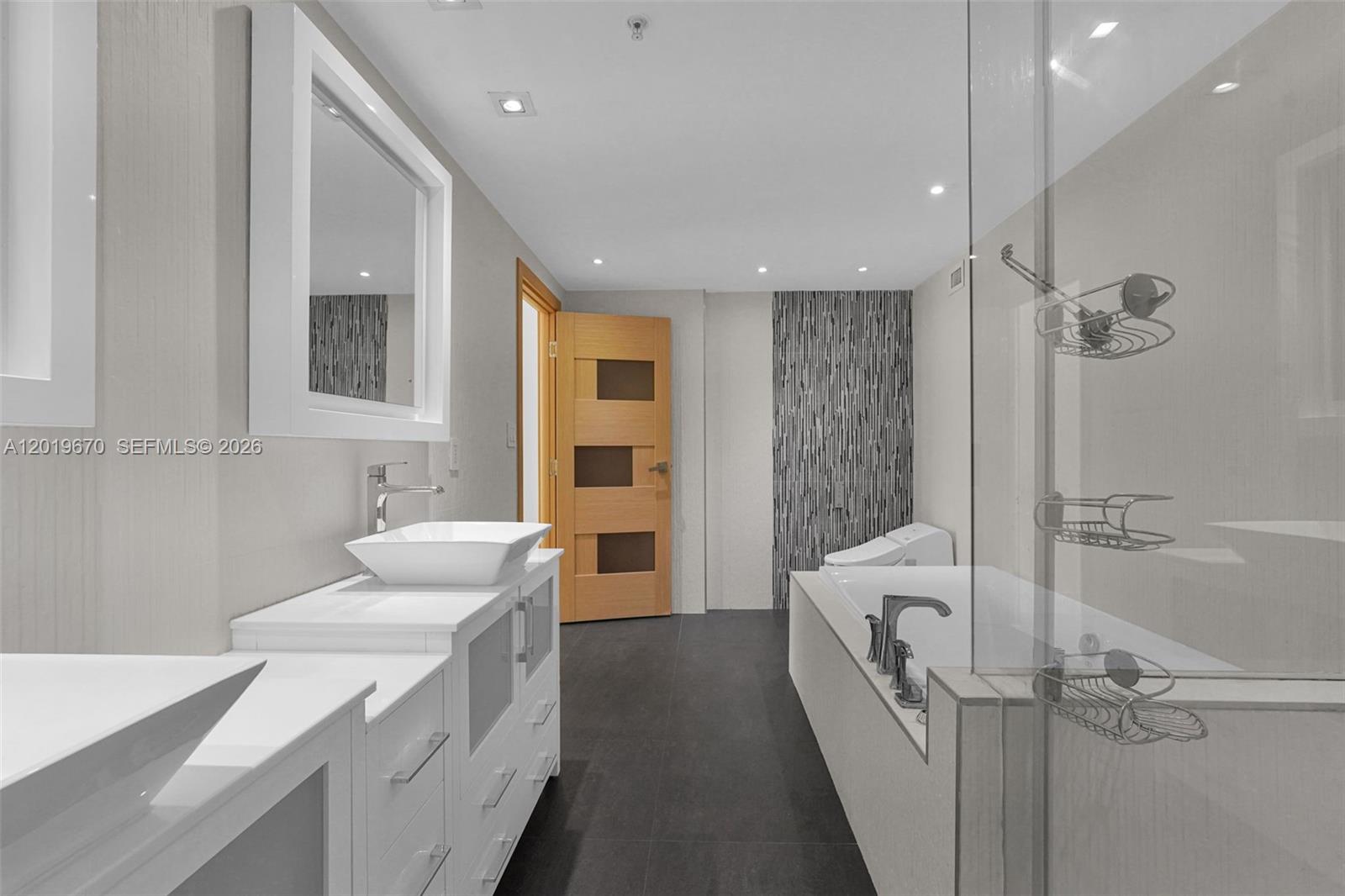 Photo of 3001 Ocean Dr  #1611, Hollywood, Florida, 33019 - 