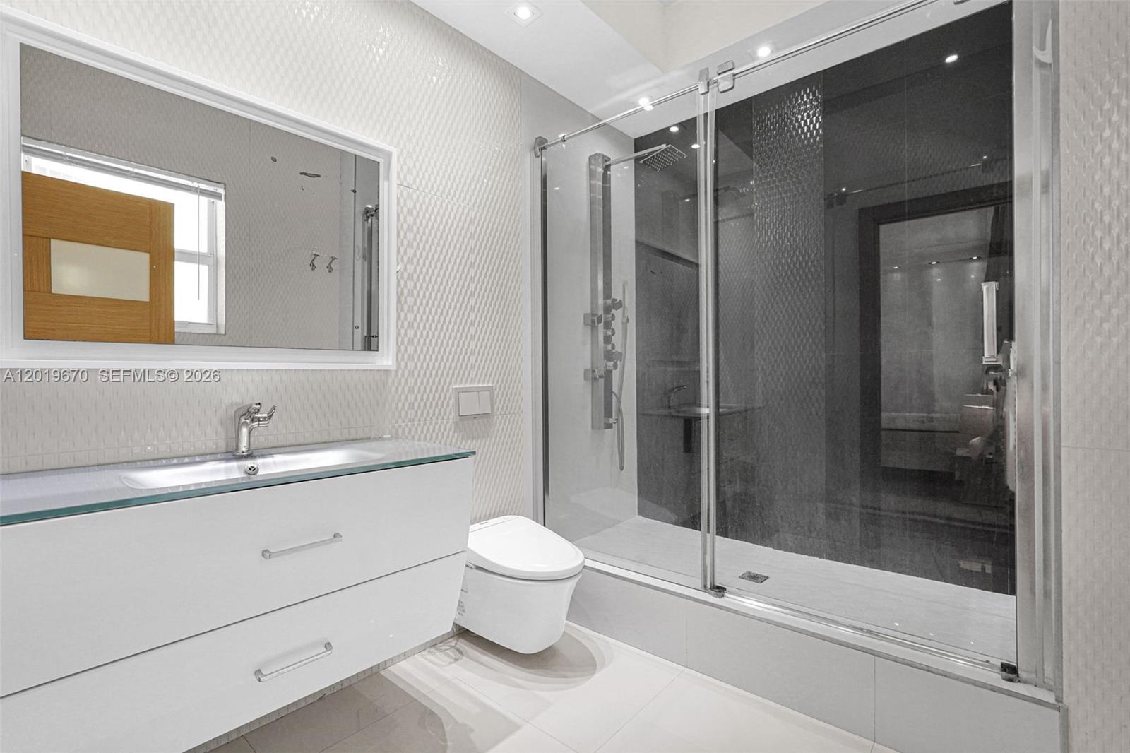 Photo of 3001 Ocean Dr  #1611, Hollywood, Florida, 33019 - 