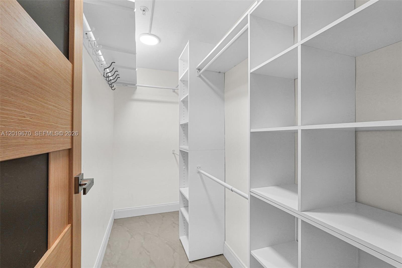Photo of 3001 Ocean Dr  #1611, Hollywood, Florida, 33019 - 