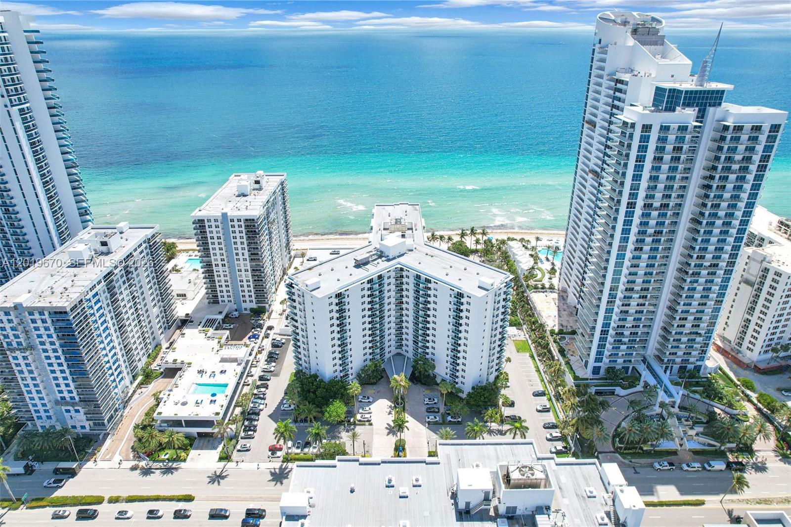 Photo of 3001 Ocean Dr  #1611, Hollywood, Florida, 33019 - 