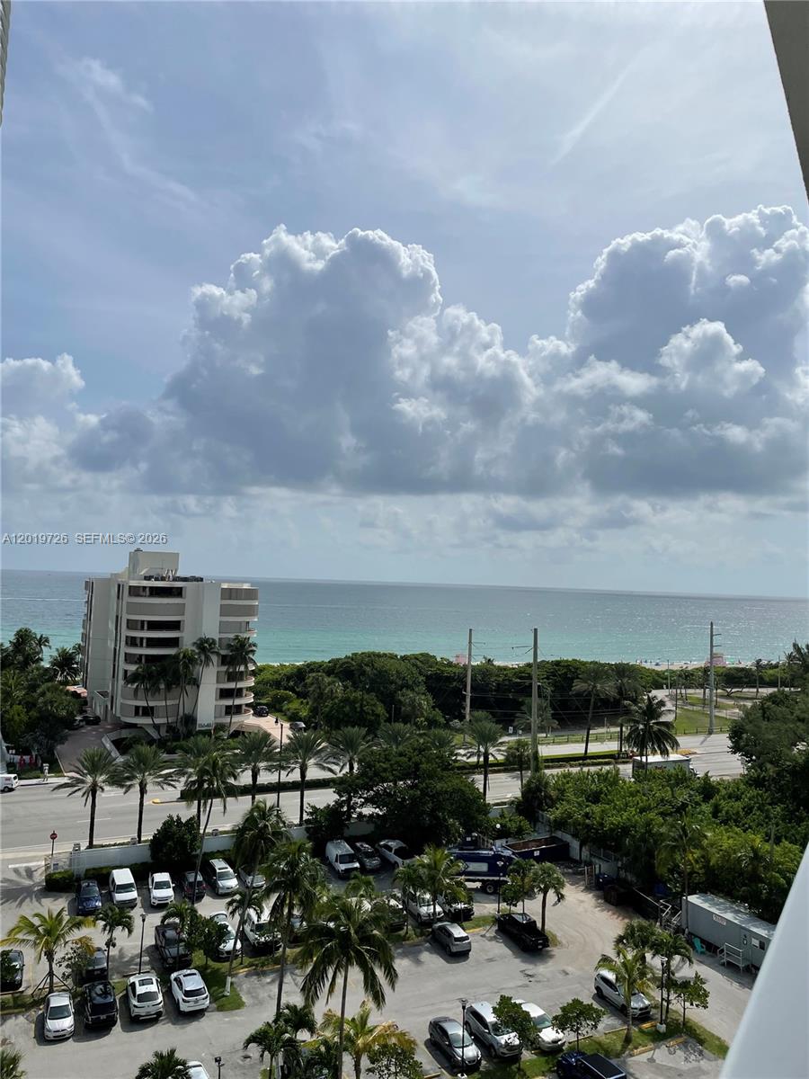 See details 1012 1 / 2 991 sq. ft. $ 2026-05-15 0 Photo