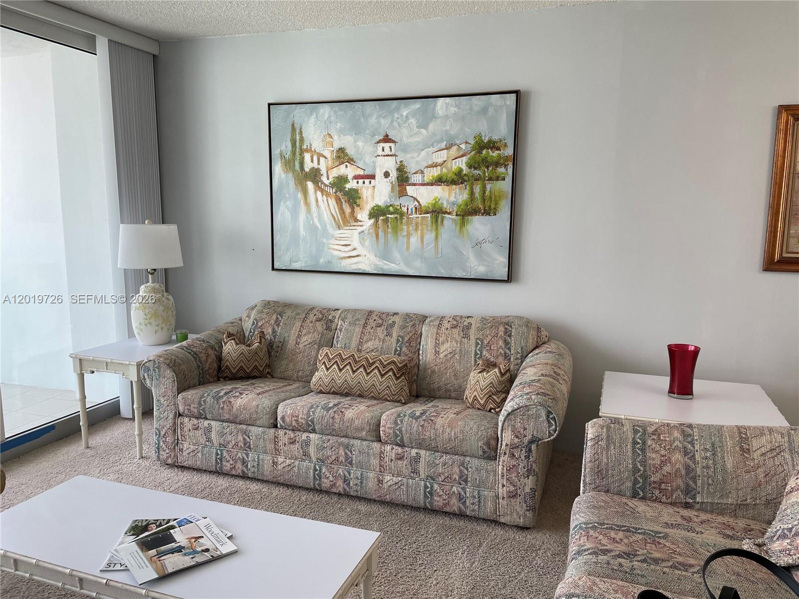 See details 1012 1 / 2 991 sq. ft. $ 2026-05-15 0 Photo