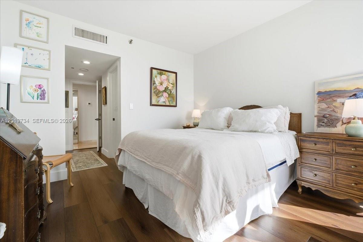 2802 3 / 4 2607 sq. ft. $ 2026-05-15 0 Photo
