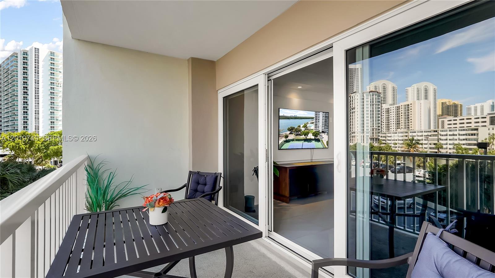 307 2 / 2 1350 sq. ft. $ 2026-05-15 0 Photo