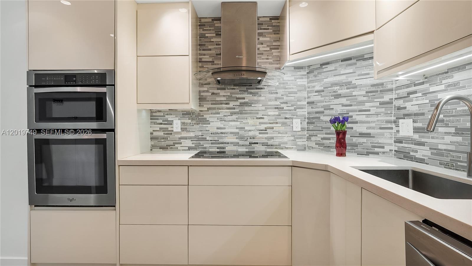 307 2 / 2 1350 sq. ft. $ 2026-05-15 0 Photo