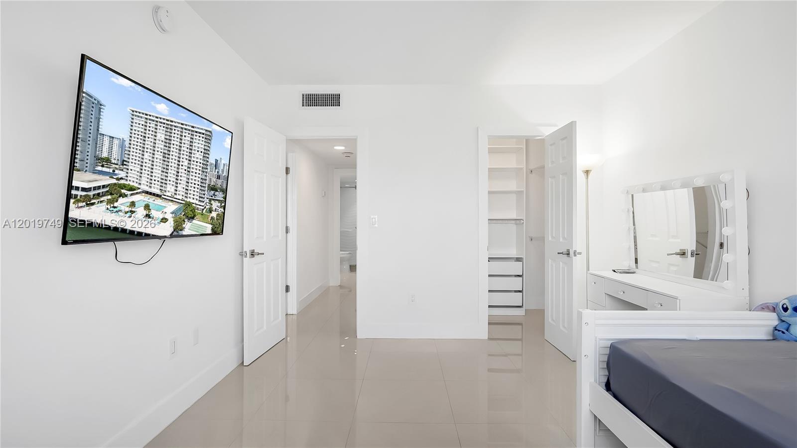 307 2 / 2 1350 sq. ft. $ 2026-05-15 0 Photo
