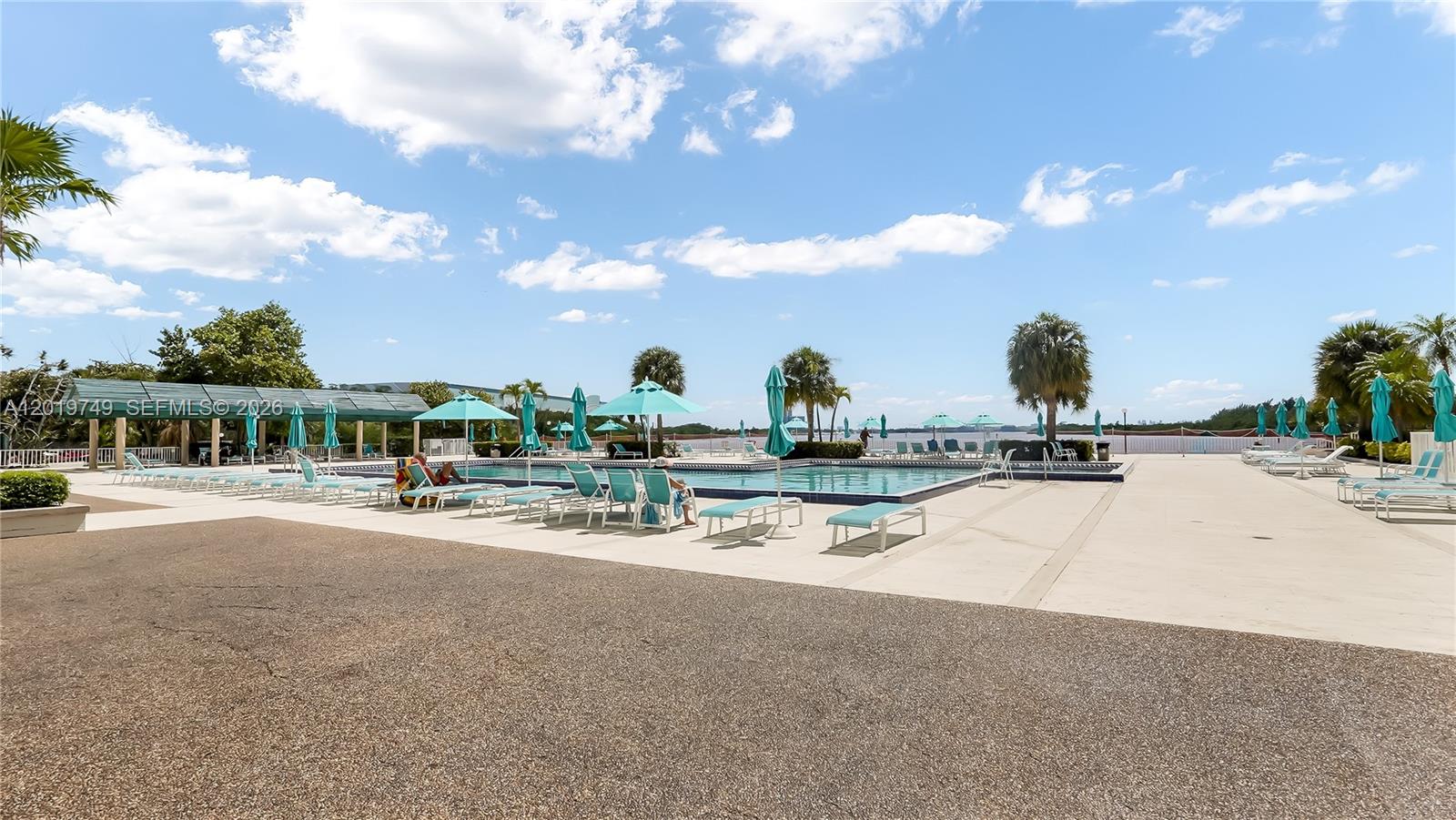 307 2 / 2 1350 sq. ft. $ 2026-05-15 0 Photo