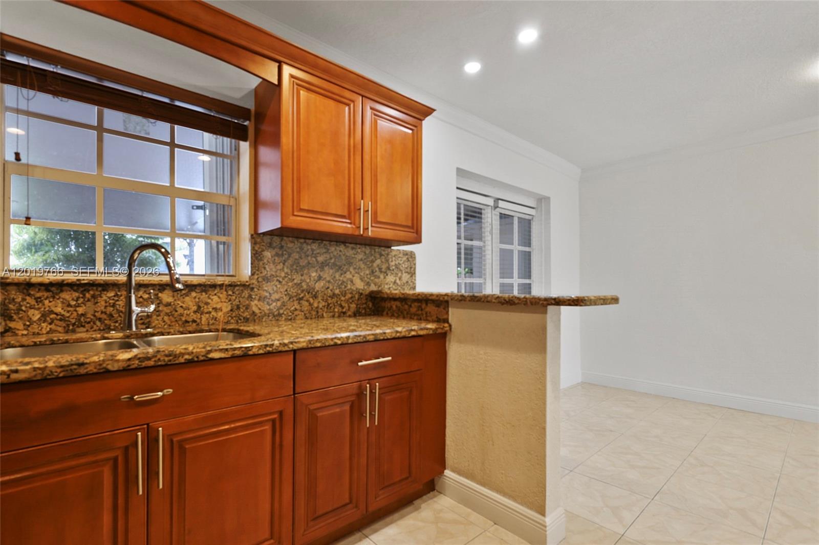   /  1996 sq. ft. $ 2026-05-15 0 Photo