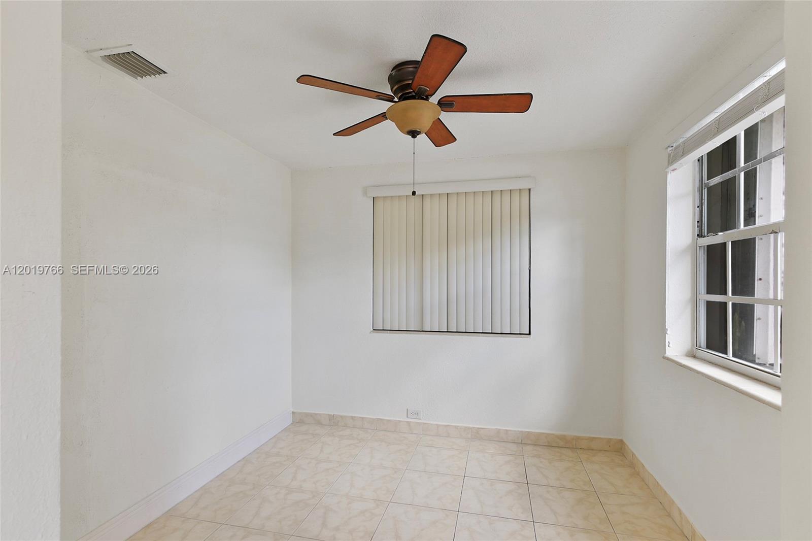   /  1996 sq. ft. $ 2026-05-15 0 Photo