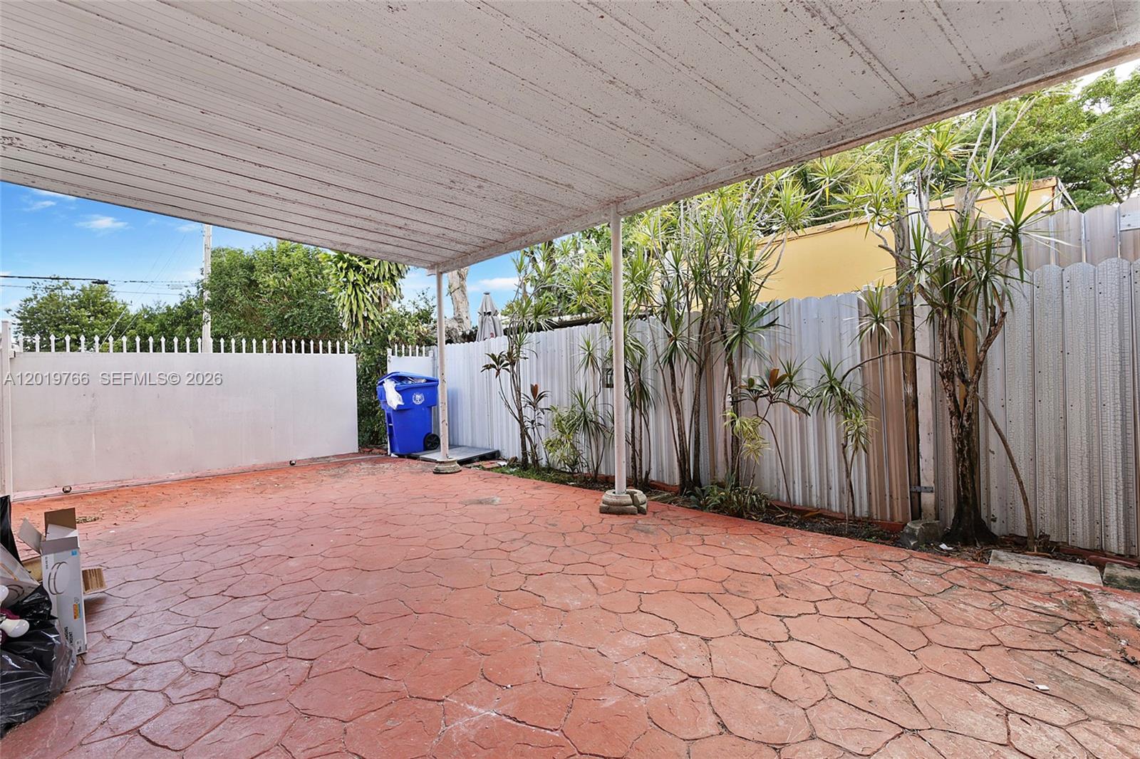   /  1996 sq. ft. $ 2026-05-15 0 Photo
