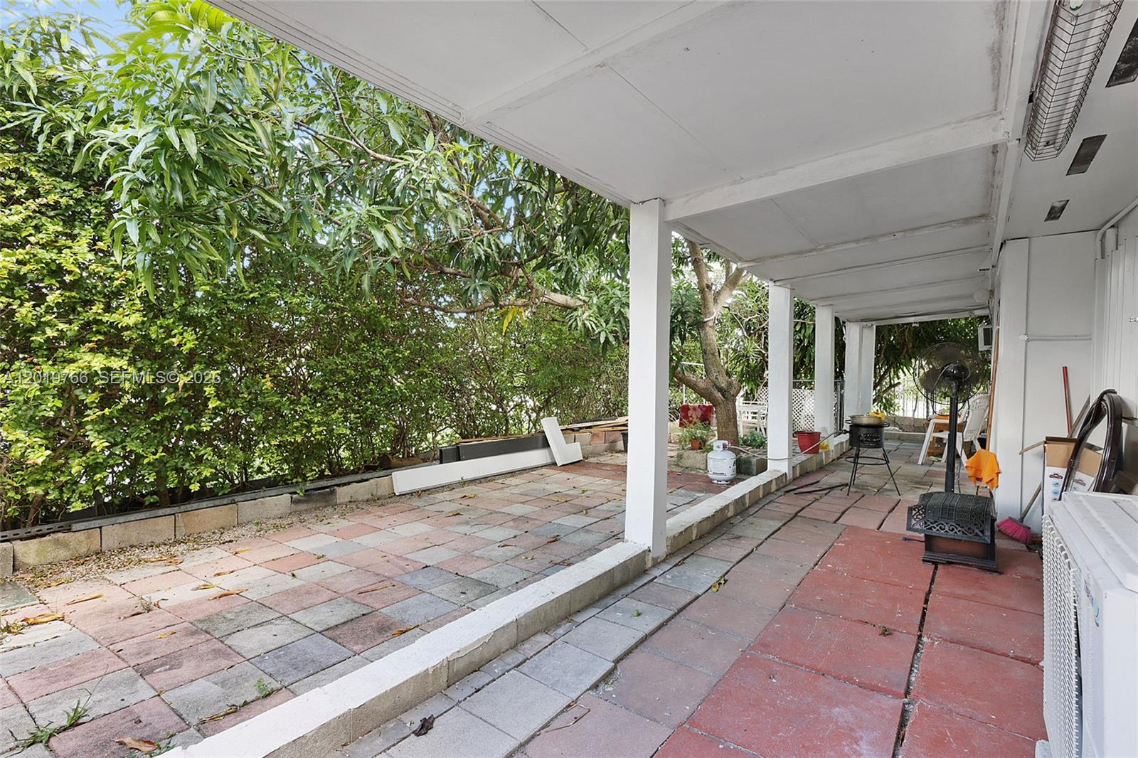   /  1996 sq. ft. $ 2026-05-15 0 Photo