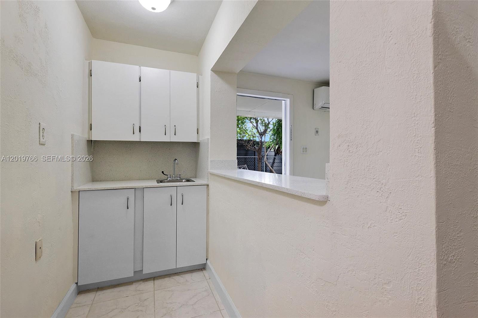  /  1996 sq. ft. $ 2026-05-15 0 Photo