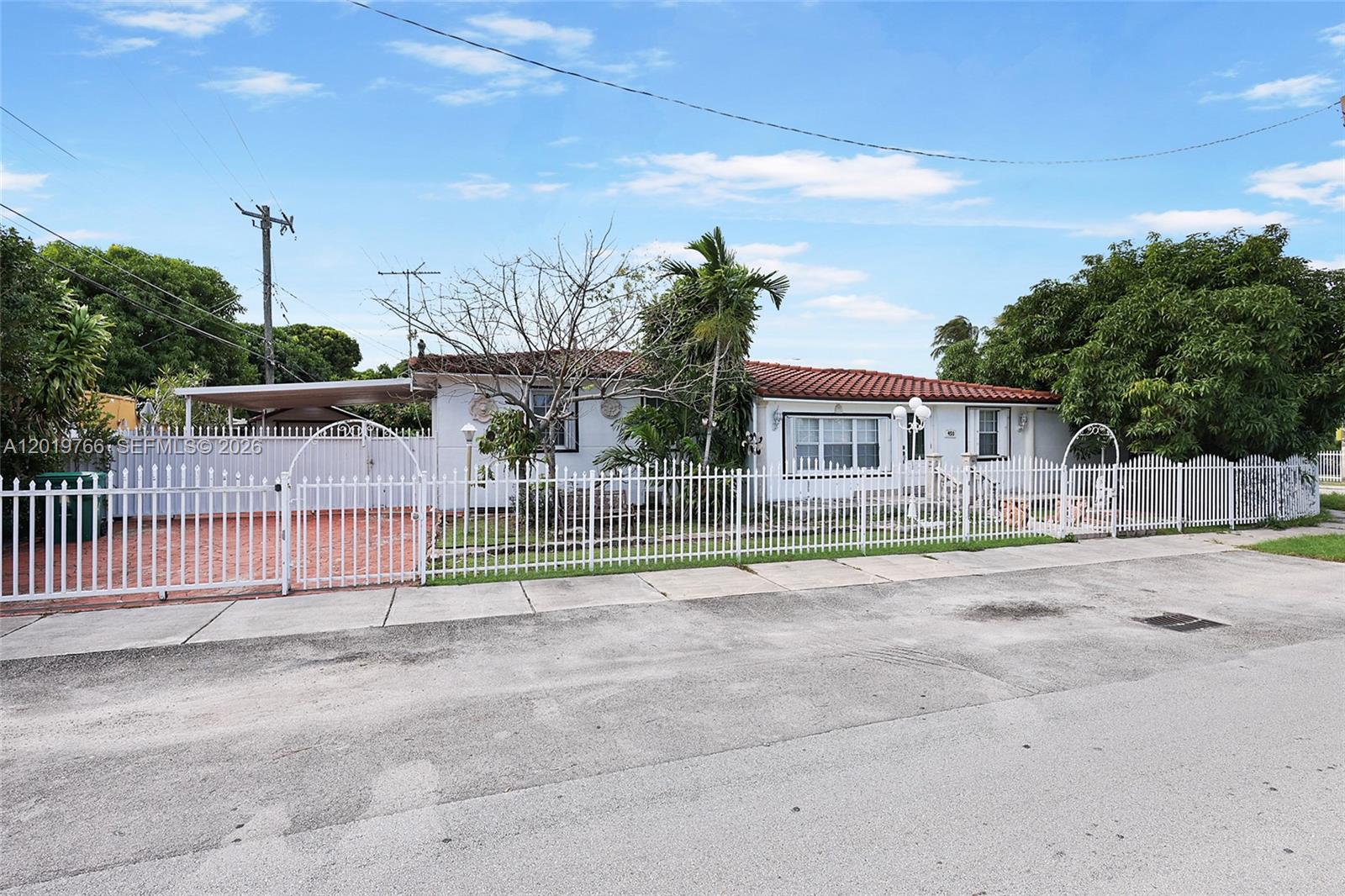   /  1996 sq. ft. $ 2026-05-15 0 Photo