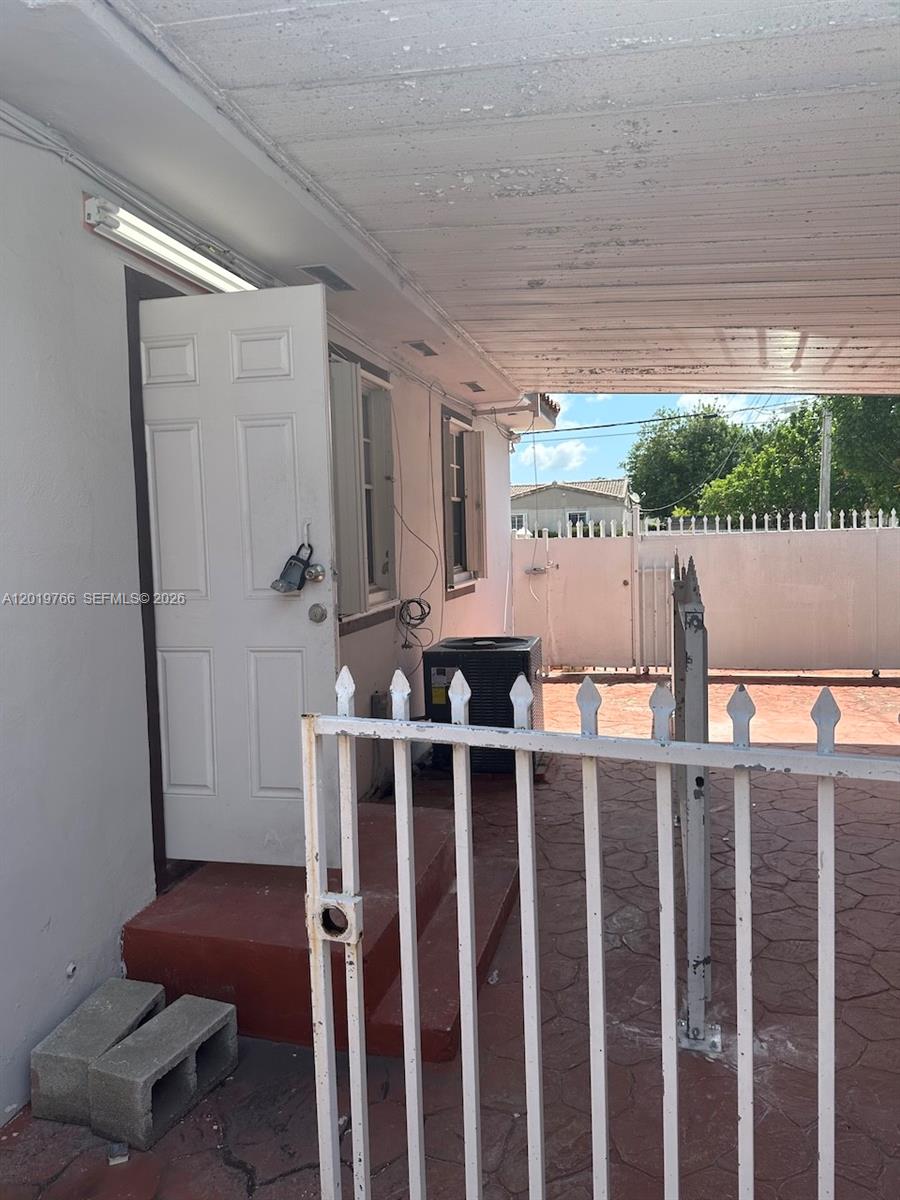   /  1996 sq. ft. $ 2026-05-15 0 Photo