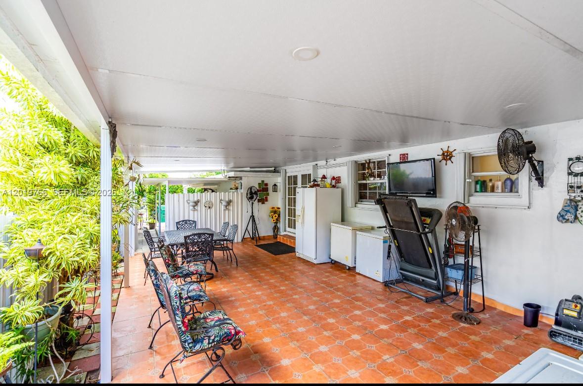   /  1996 sq. ft. $ 2026-05-15 0 Photo