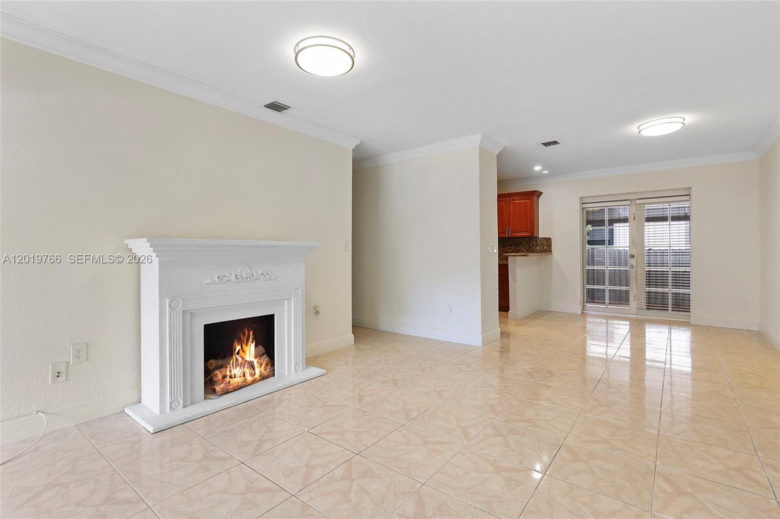   /  1996 sq. ft. $ 2026-05-15 0 Photo