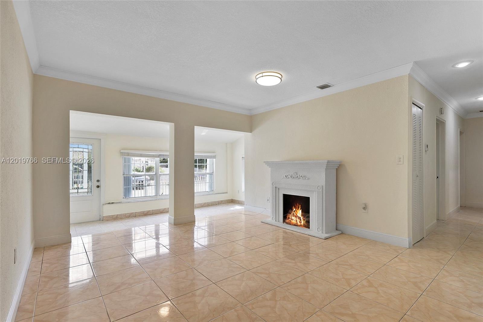   /  1996 sq. ft. $ 2026-05-15 0 Photo