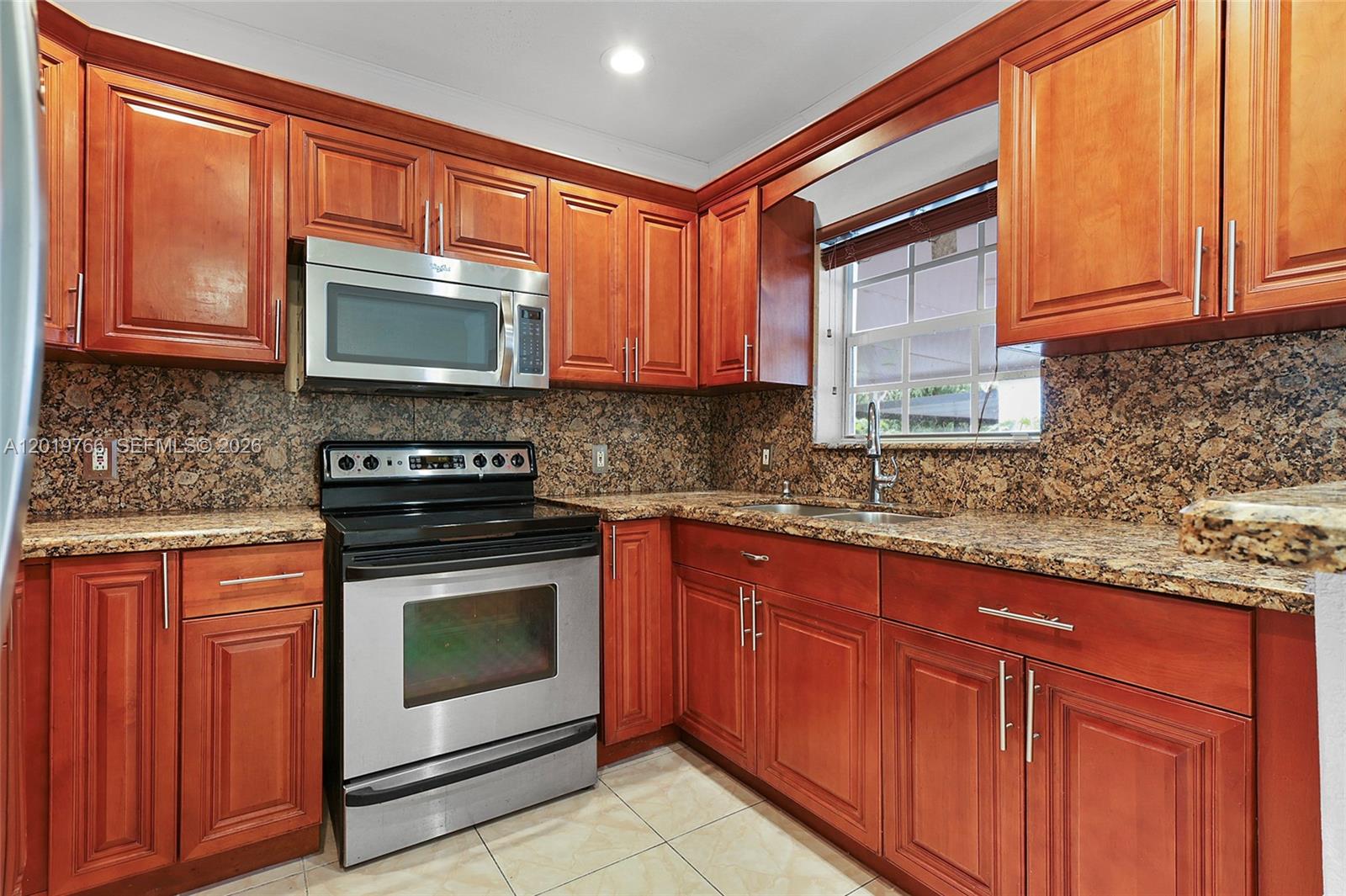   /  1996 sq. ft. $ 2026-05-15 0 Photo