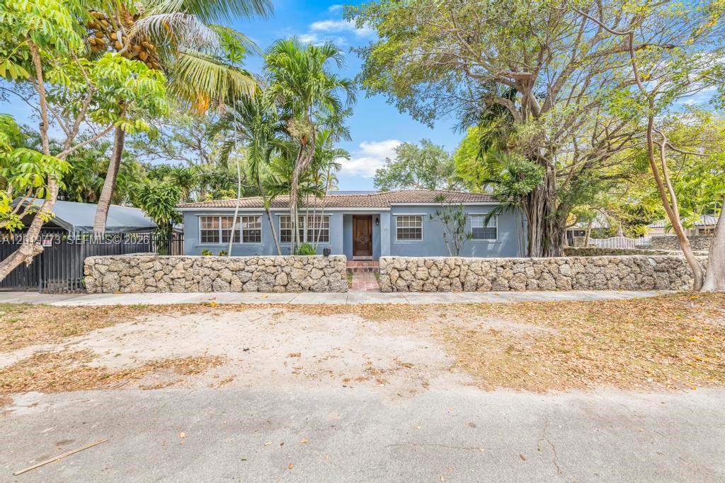 Ver detalles / sq. ft. $ 2026-05-15 0 foto