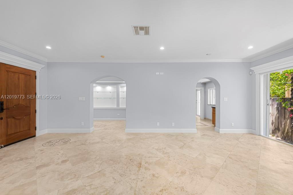 Ver detalles / sq. ft. $ 2026-05-15 0 foto