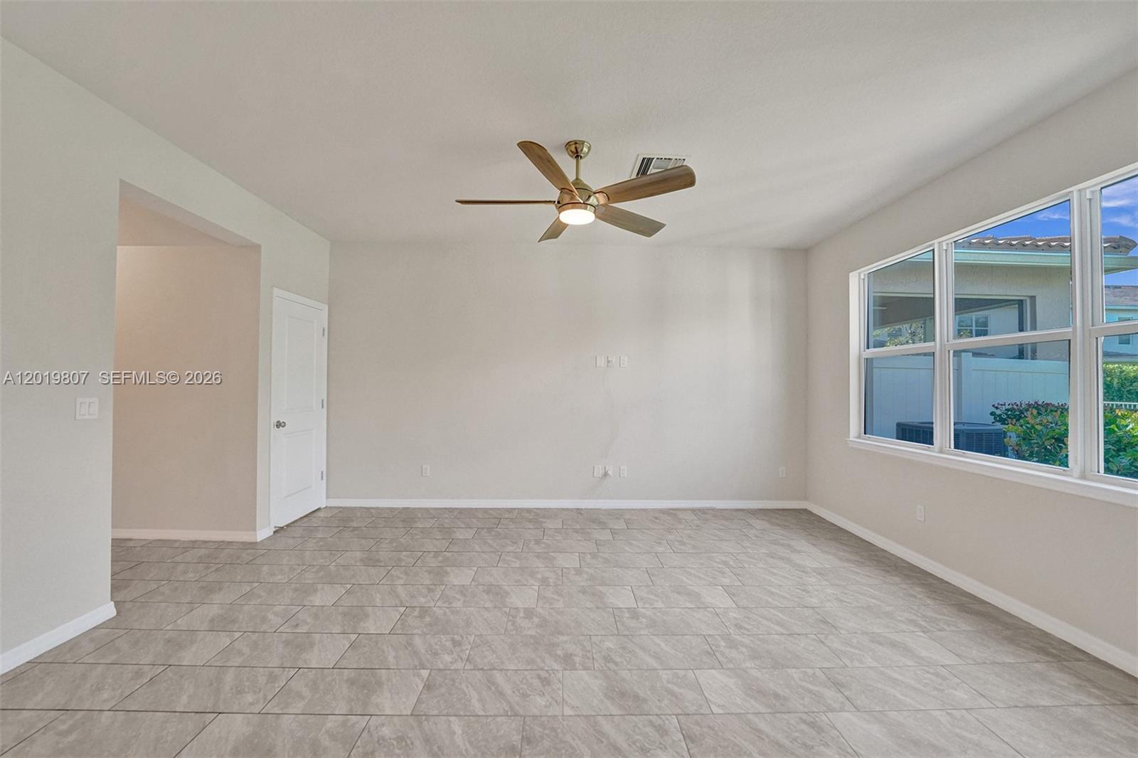 4764 3 / 3 1780 sq. ft. $ 2026-05-15 0 Photo