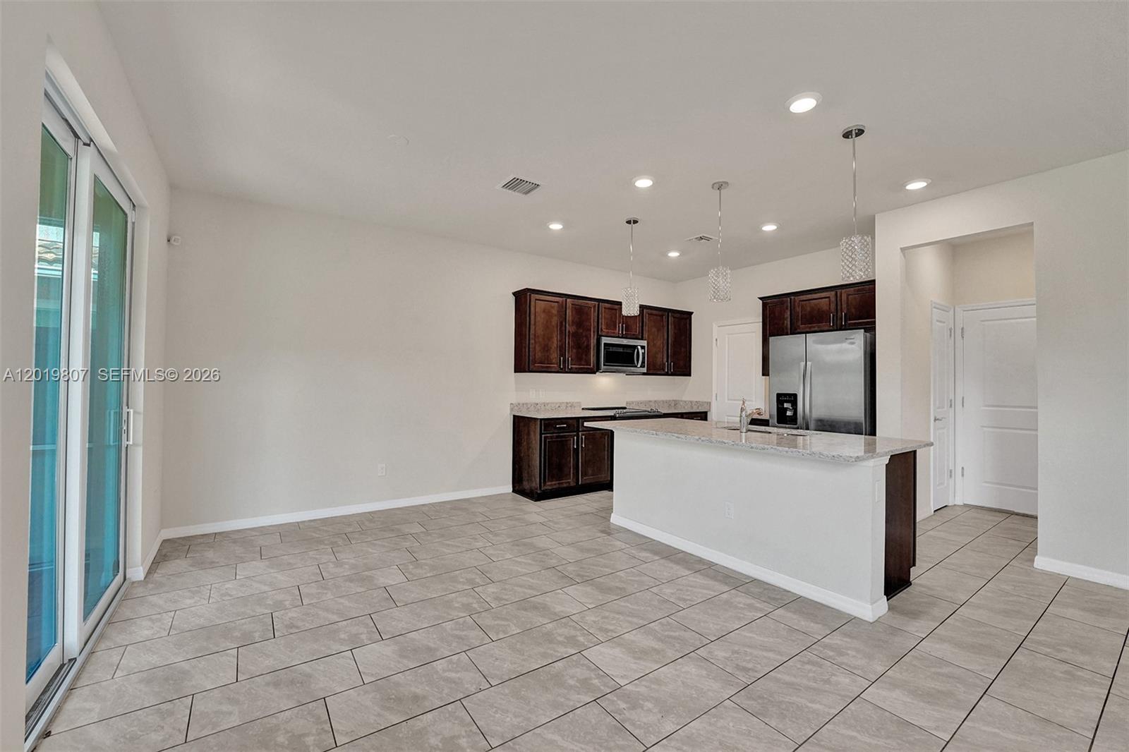 4764 3 / 3 1780 sq. ft. $ 2026-05-15 0 Photo