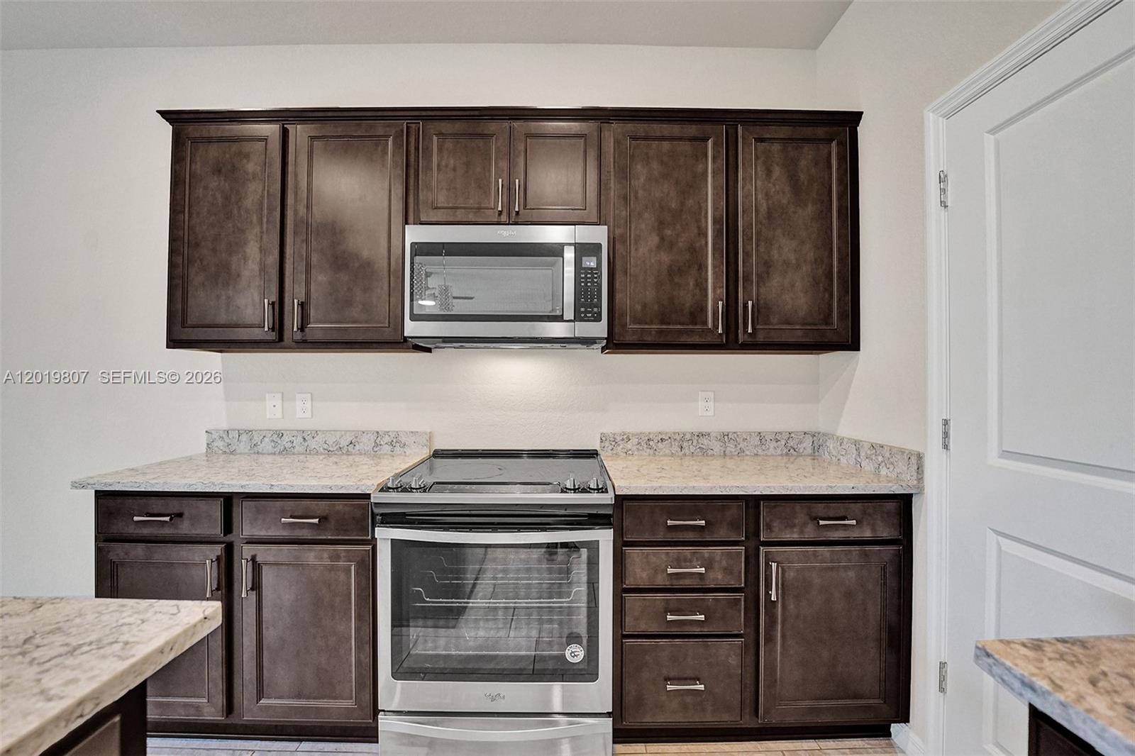 4764 3 / 3 1780 sq. ft. $ 2026-05-15 0 Photo