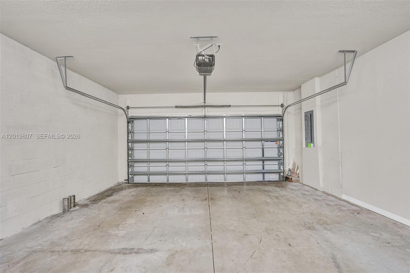 4764 3 / 3 1780 sq. ft. $ 2026-05-15 0 Photo