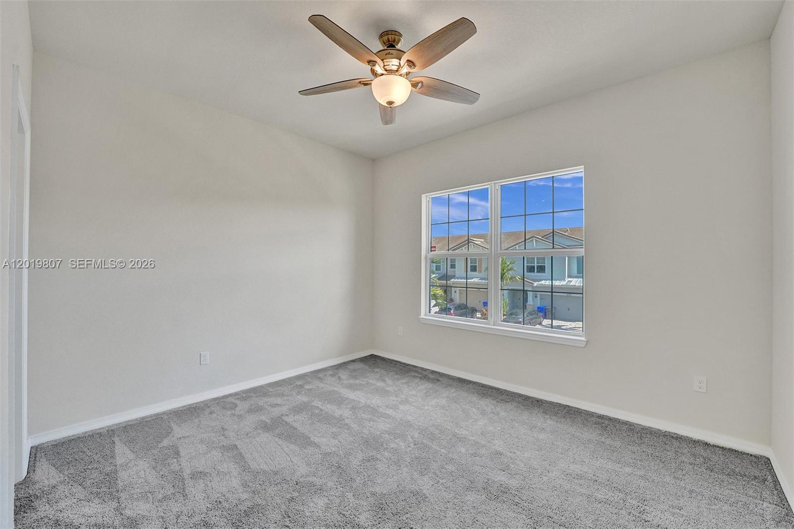 4764 3 / 3 1780 sq. ft. $ 2026-05-15 0 Photo
