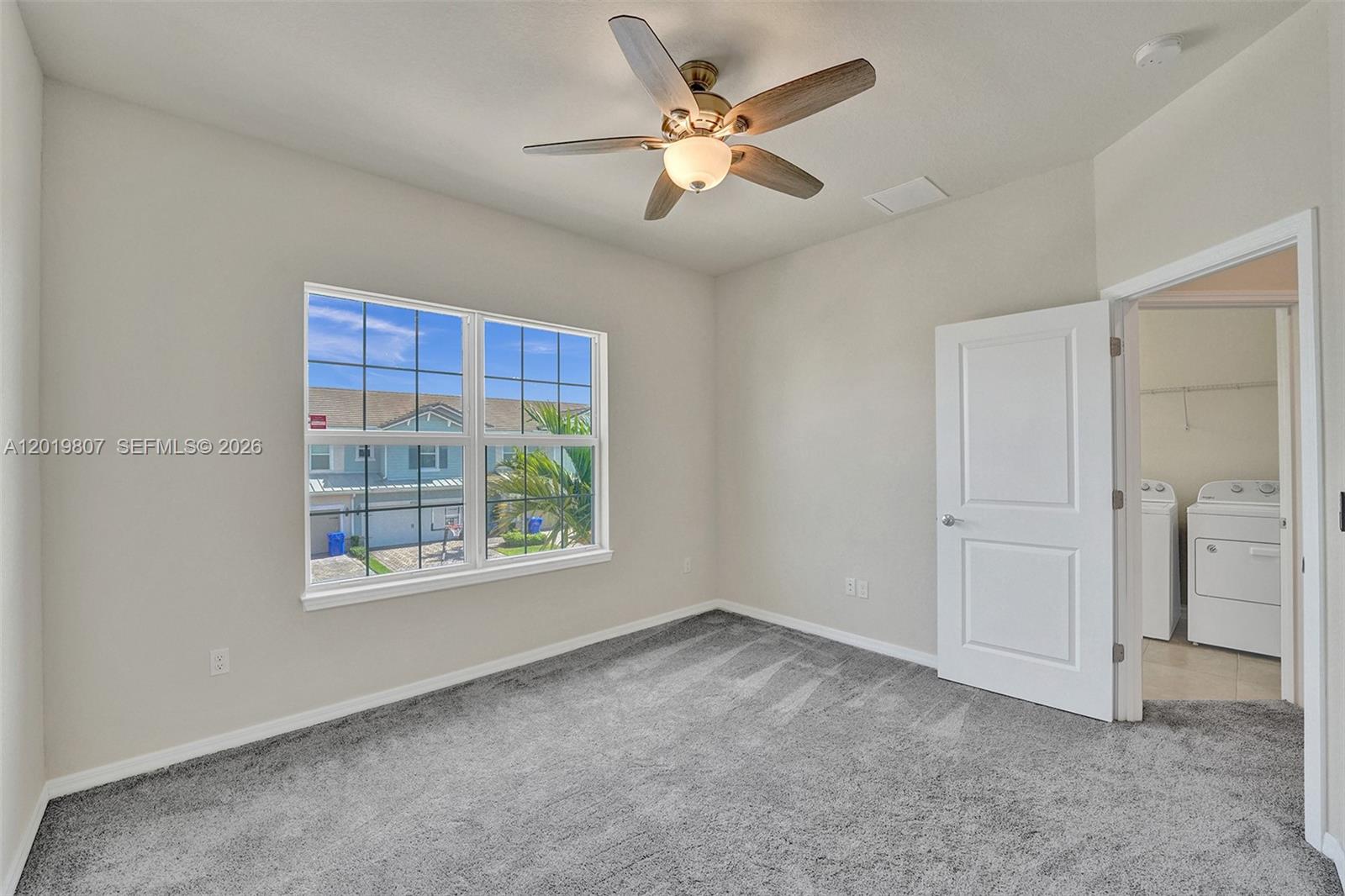 4764 3 / 3 1780 sq. ft. $ 2026-05-15 0 Photo