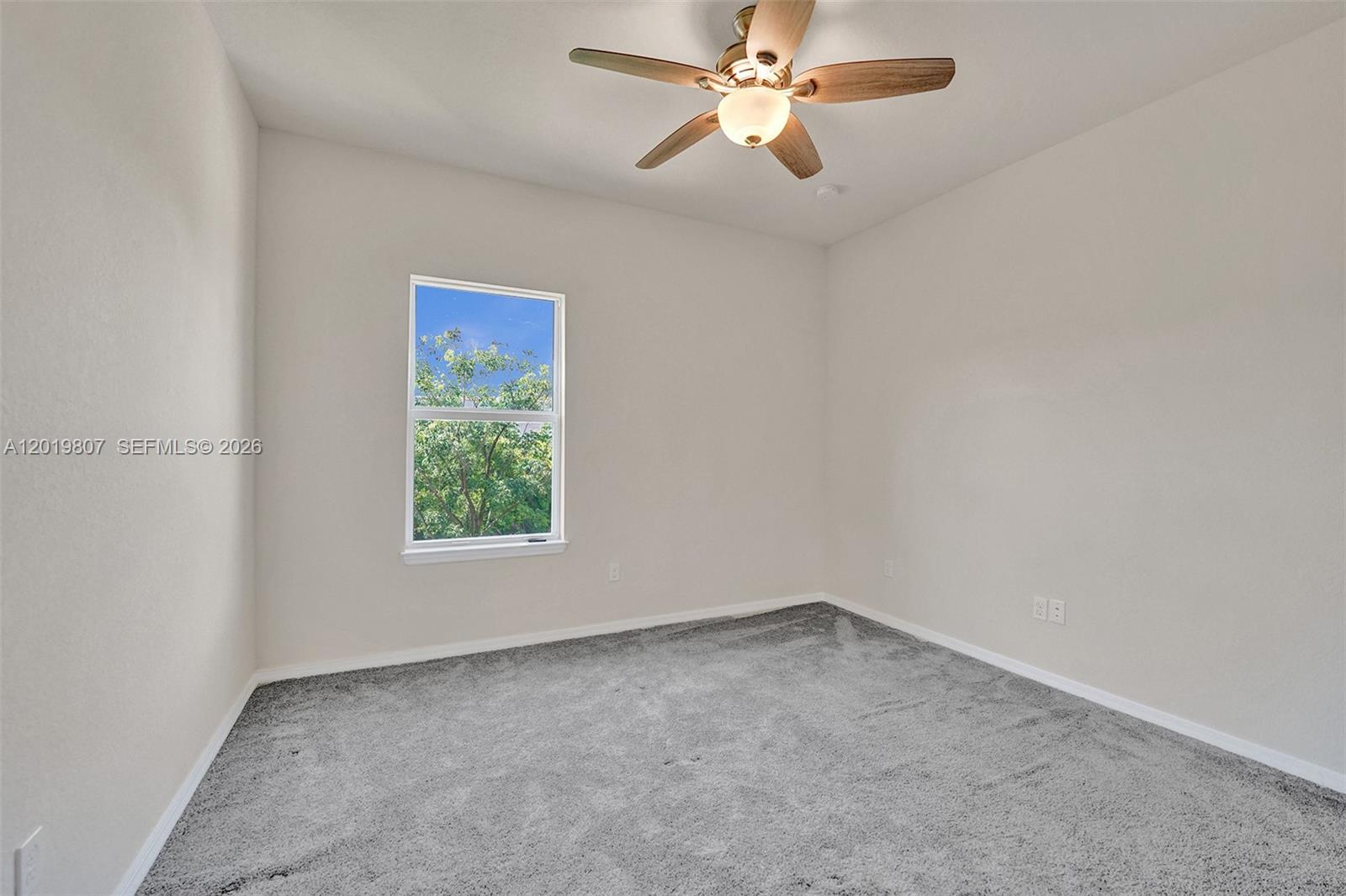 4764 3 / 3 1780 sq. ft. $ 2026-05-15 0 Photo
