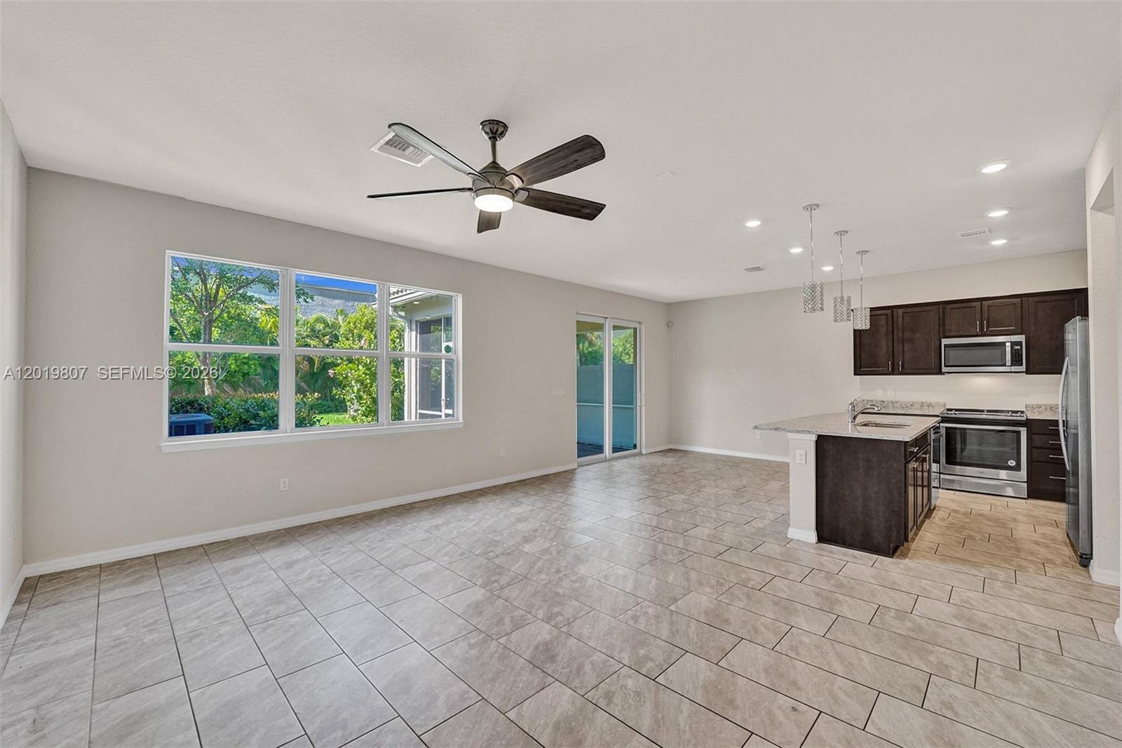 4764 3 / 3 1780 sq. ft. $ 2026-05-15 0 Photo