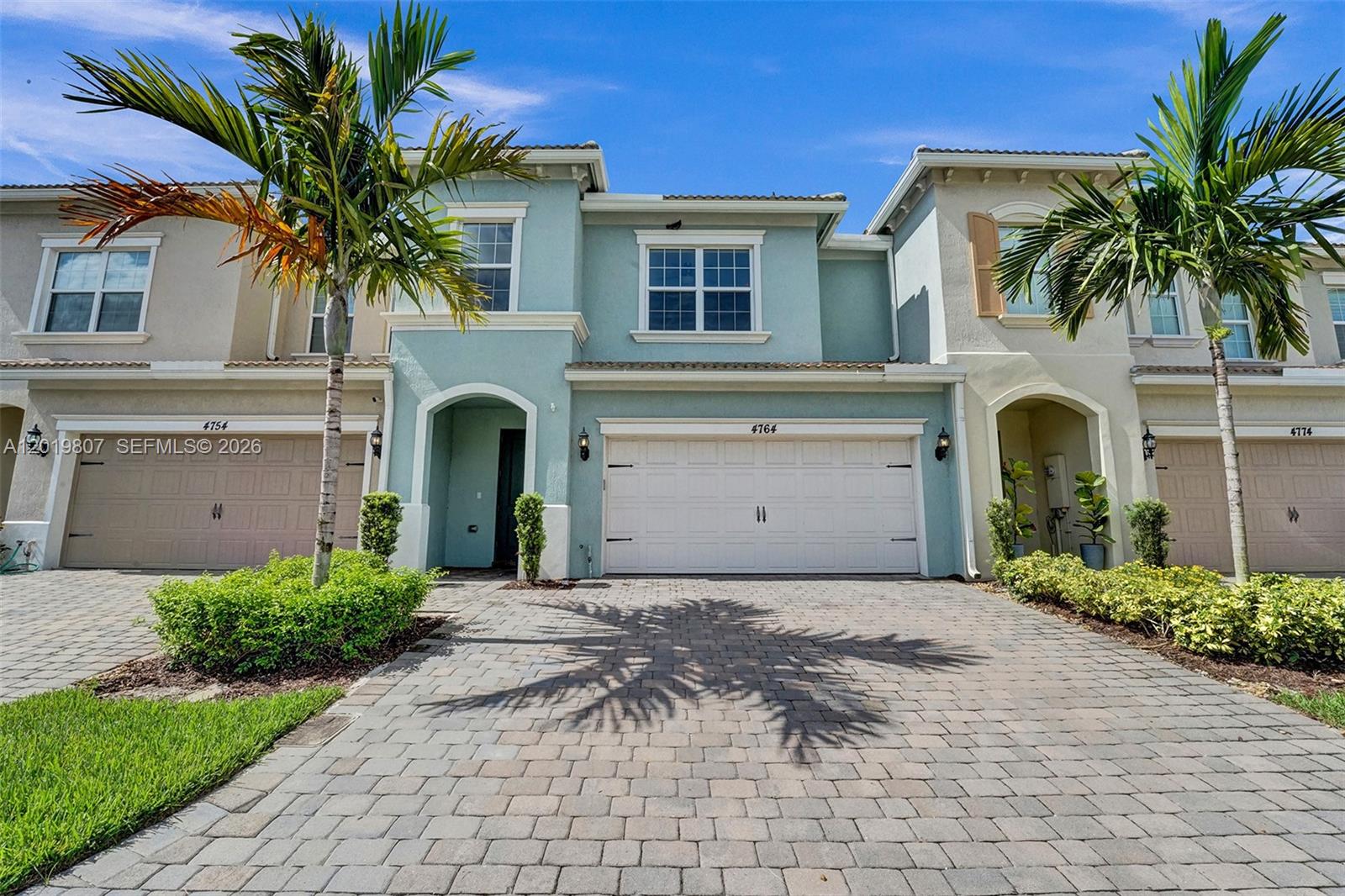 4764 3 / 3 1780 sq. ft. $ 2026-05-15 0 Photo