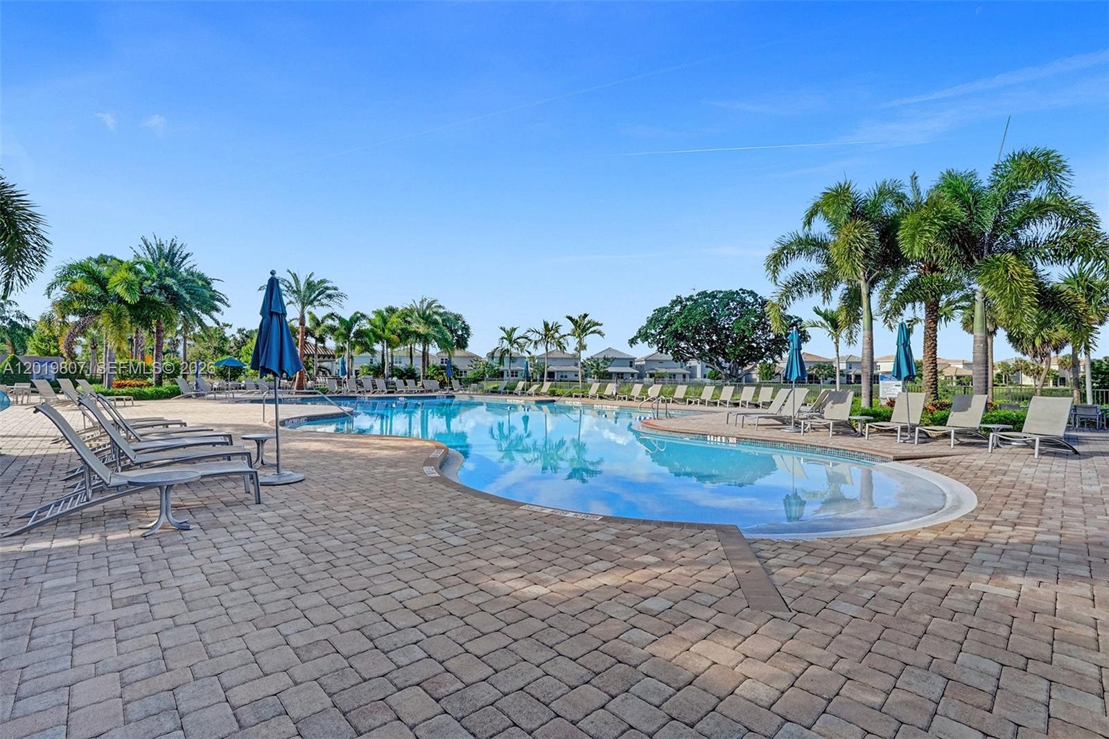 4764 3 / 3 1780 sq. ft. $ 2026-05-15 0 Photo